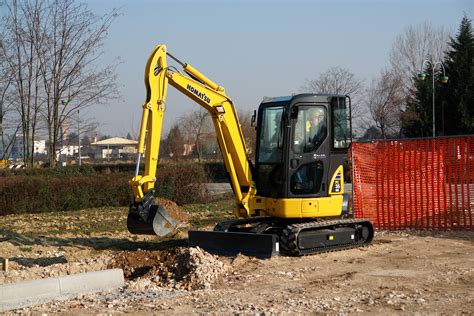 komatsu pc02 mini excavator|Komatsu PC02.